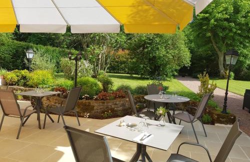 Pontaubert Hotel | Hôtel Les Fleurs