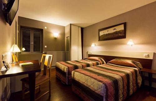 Orcines Hotel | Hôtel les Hirondelles