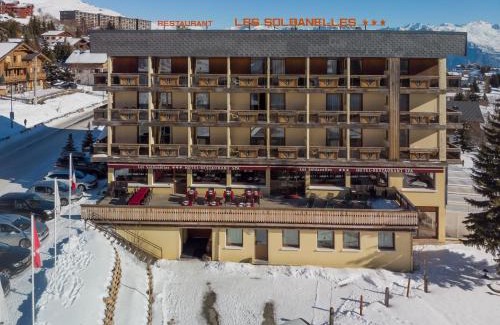 La Toussuire Hotel | Hôtel Les Soldanelles