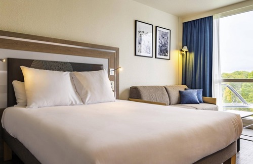 Saint-Pierre-du-Perray Hotel | Hôtel Novotel Senart Golf de Greenparc