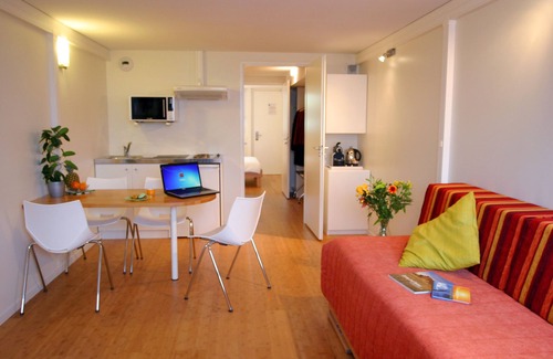 Chatillon-en-Michaille Hotel | Hôtel Pierre Blanche