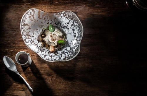 Montjuzet Hotel | Hôtel & Restaurant Le Pré