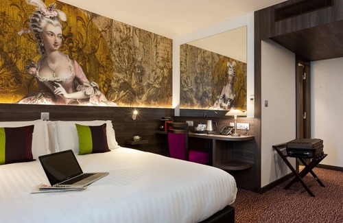 Plaisir Hotel | Hôtel Roi Soleil Prestige Plaisir - St Quentin