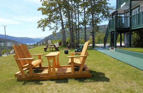 Tadoussac Hotel | Hôtel Sous la Croix 152725