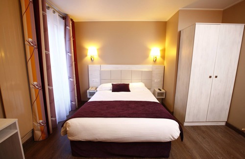 Val-de-Grace Hotel | Hôtel Sunny