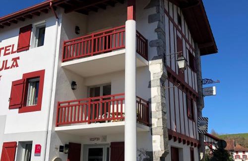 Cambo-les-Bains Hotel | Hôtel Ursula
