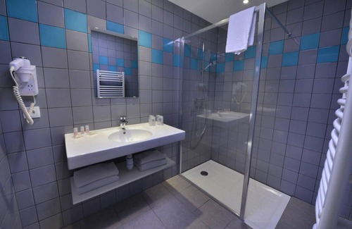 Creancey Hotel | Hôtel Val Vert