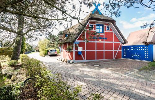 Zingst House | Höhensonne