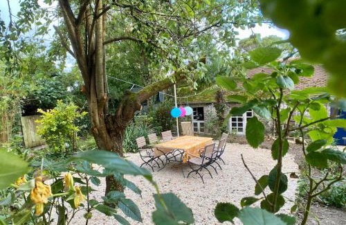Heugueville-sur-Sienne House | Hübsches Landhaus der Familie mit eigenem Garten