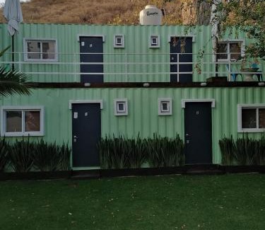 Raquet Club Cabin | H CASE