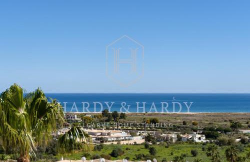 Telheiro Apartment | H&H - RARE Amazing Apartment with Panoramic Sea Views near to Meia Praia Beach & Lagos center