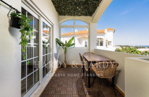 Telheiro Apartment | H&H - RARE Amazing Apartment with Panoramic Sea Views near to Meia Praia Beach & Lagos center