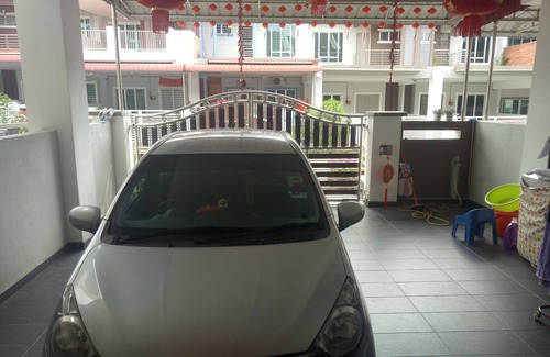 Sungai Siput House | H o m e w i t h u s . F a m i l y f e e l i n g s.