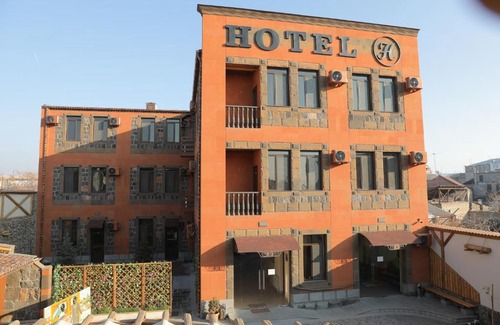 Vagharshapat Hotel | H Resort Hotel Vagharshapat Armenia