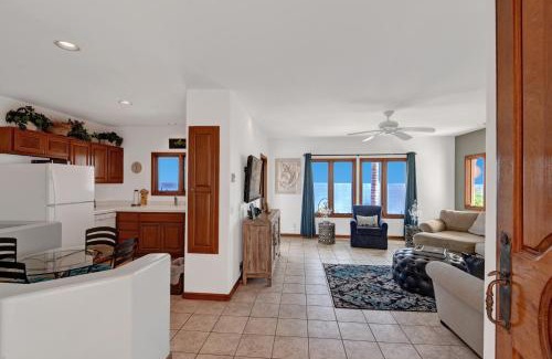 Avalon House | H155 - Hamilton Cove Villa 1-55