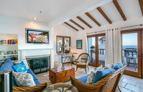 Avalon House | H177 - Hamilton Cove Villa 1-77