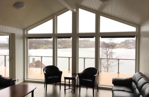 Sjernarøy House | H21 - Furre Beach