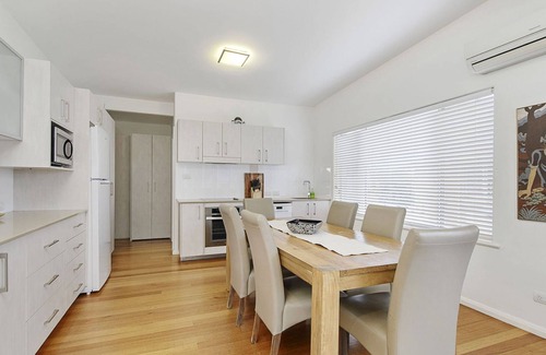 North Haven Apartment | H2O Holiday Apartments - Unit 13