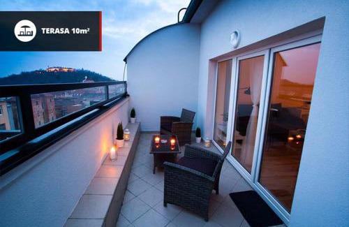 Brno-stred Apartment | Haas Apartments Stojanova with Parking