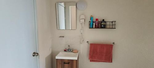 Coacalco de Berriozabal House | Habitación con servicos de TV premuim