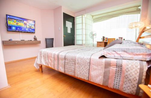 Lomas de Angelopolis House | Habitación doble matrimonial con baño y jacuzzi compartido