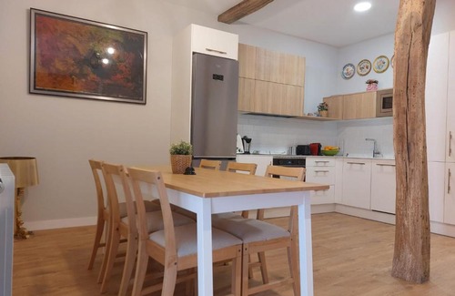 Iralabarri House | Habitación en apartamento con zonas comunes compartida H3