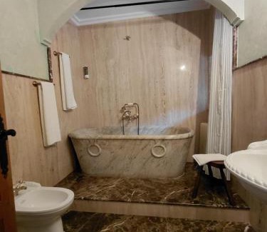 Selaya Hotel | Habitaciones Casona De Linares
