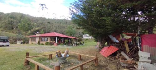 Nabon House | Hacienda El Atardecer, vía a Loja