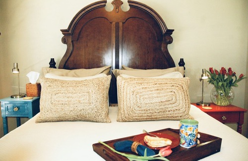 Cathedral City Cove House | Hacienda Paradise CASITA with POOL! 5-Star Reviews on competitive rental site.