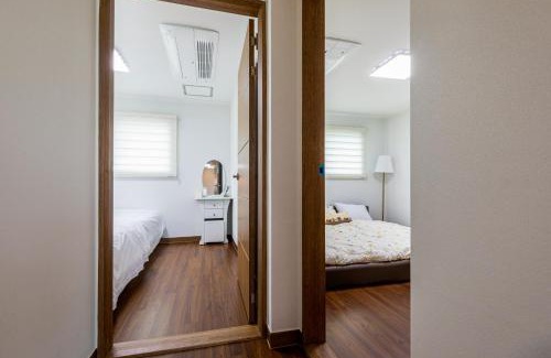 Pyoseon House | Haevichi Private Pension