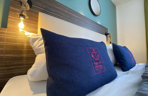 Burgstaaken Hotel | Hafen Hotel Schützenhof