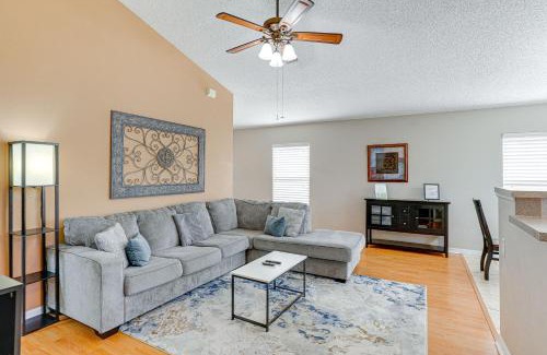 Haines City House | Haines City Home with Lanai 15 Mi to Legoland!