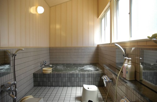 Hakuba House | Hakuba Iwatake Lodge Gakuyuso