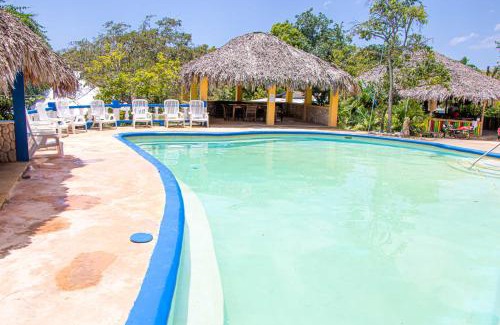Little Bay Apartment | Haleys Paradise At Blue Hole