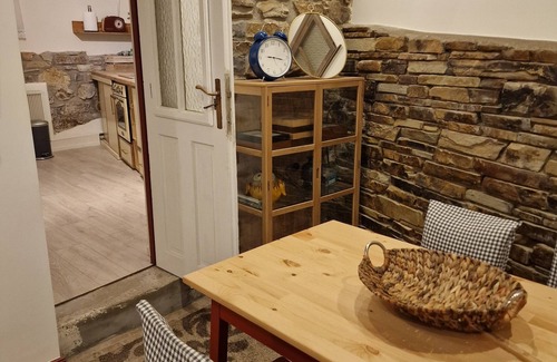Hundsdorf House | Half-timbered house 2+2 with garden. Conveniently located Koblenz/Neuwied.