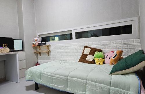 Goyang Hostel | Halla Livingtel