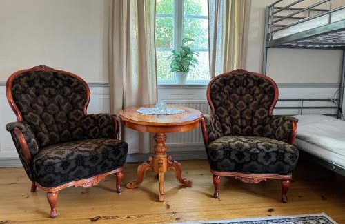 Lekhyttan Bed & Breakfast | Hallagårdens B&B