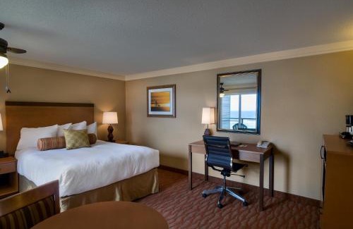 Newport Resort | Hallmark Resort - Newport