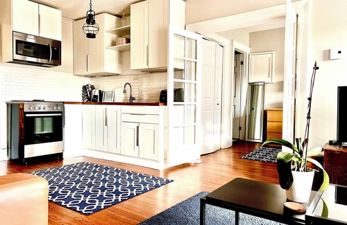 Perth Apartment | Hamburg - Stylish Heritage property with Park View