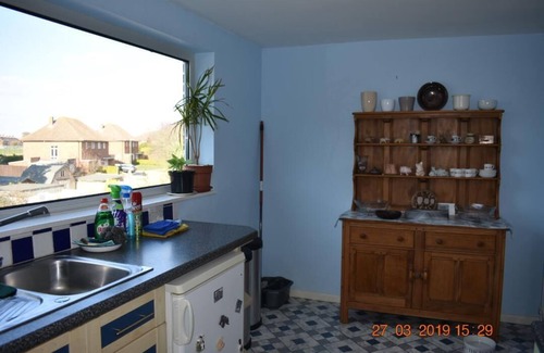 Gosport House | Hampshire Townhouse 10 mins walk from beach