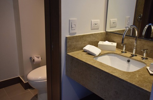 Usaquen Hotel | Hampton by Hilton Bogota - Usaquen
