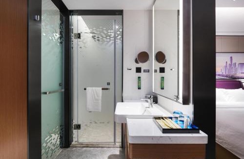 Huangpu Hotel | Hampton by Hilton Guangzhou Wenchong