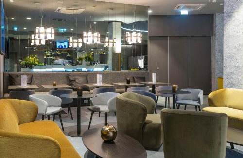 Poznan City Center Hotel | Hampton By Hilton Poznan Old Town