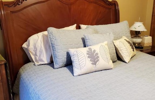 Mount Clemens House | Hampton House
