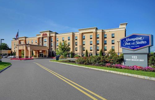 Robbinsville Hotel | Hampton Inn and Suites Robbinsville