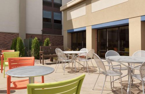 Appleton Hotel | Hampton Inn Appleton-Fox River Mall Area