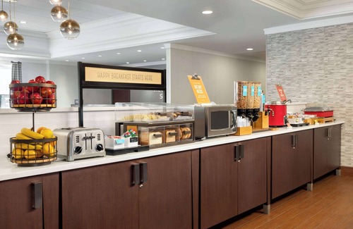 East Cambridge Hotel | Hampton Inn by Hilton Boston/Cambridge