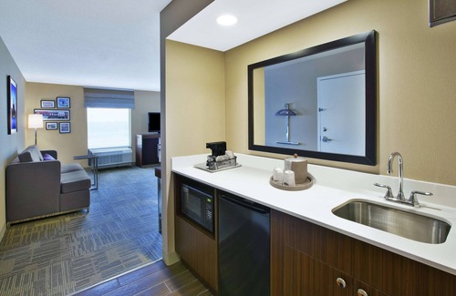 Commerce Township Hotel | Hampton Inn Commerce Novi