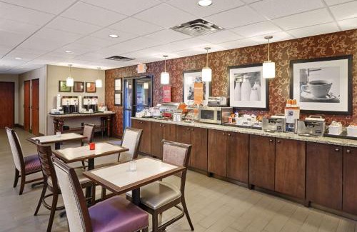 East Peoria Hotel | Hampton Inn East Peoria