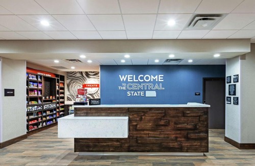 New Century Hotel | Hampton Inn Gardner